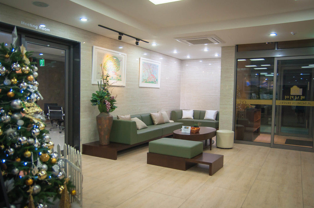 Benikea Jungmun Hotel Seogwipo Dış mekan fotoğraf